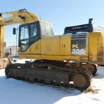 фото Аренда гусеничного экскаватора Komatsu PC300