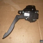 Педаль газа 8200386506d Рено Дастер