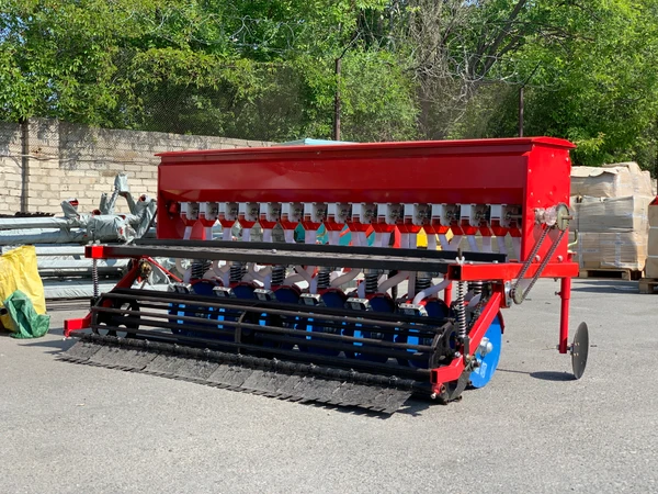 Фото Сеялка зерновая 2BXF-14 14 рядная