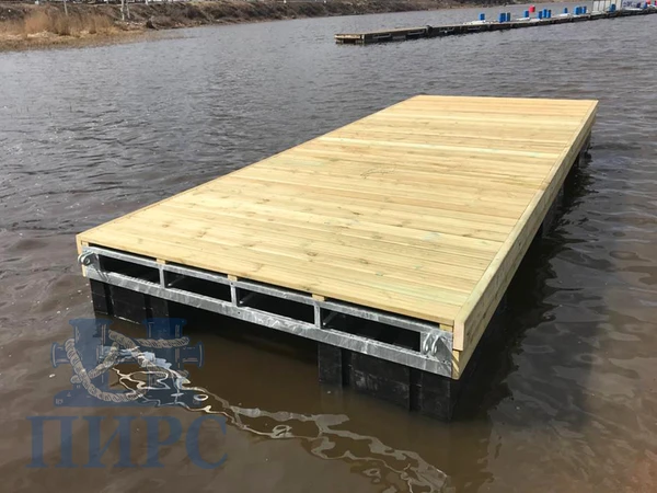 Фото Понтон для причала, пристани, пирса