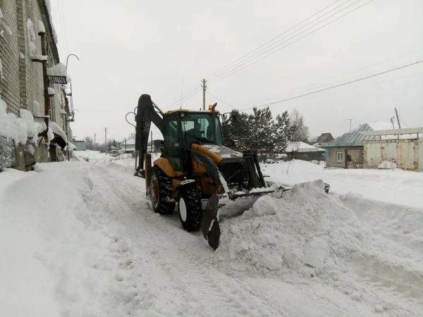 Фото Уборка снега