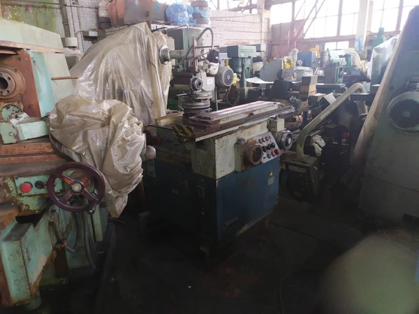 Фото Универсально-заточной станок 3М642