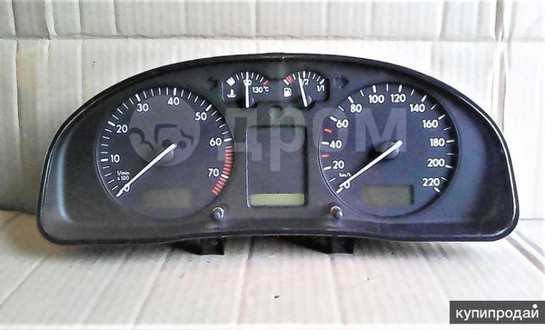 Фото Табло приборов (A/T) - Volkswagen Passat ) B5, ADP