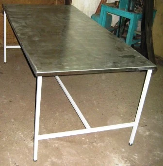 Фото Разделочные столы из нержавейки, производственные нержавеющие столы.