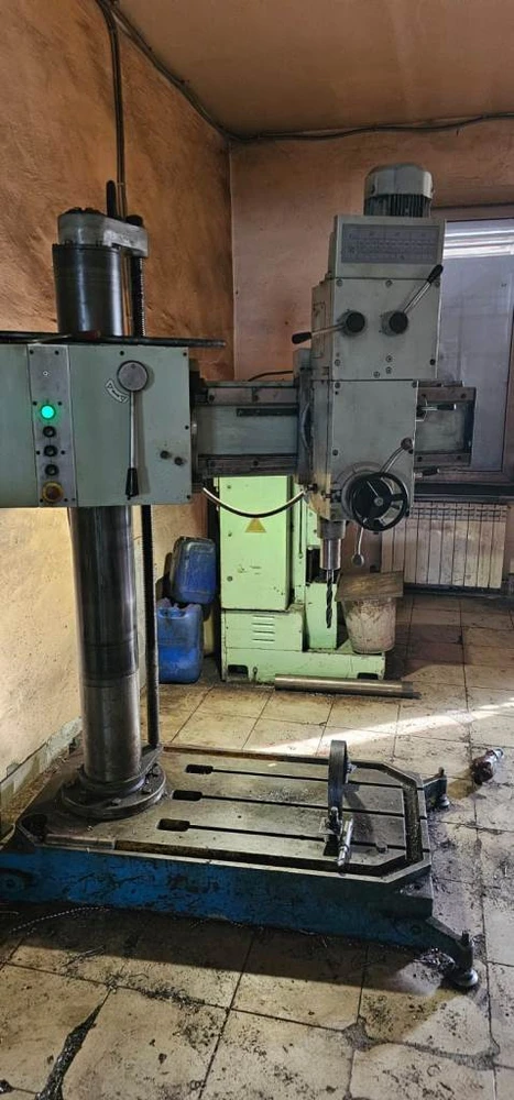 Фото радиально-сверлильный станок 2К522