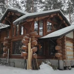 Ручная рубка срубов для домов и бань