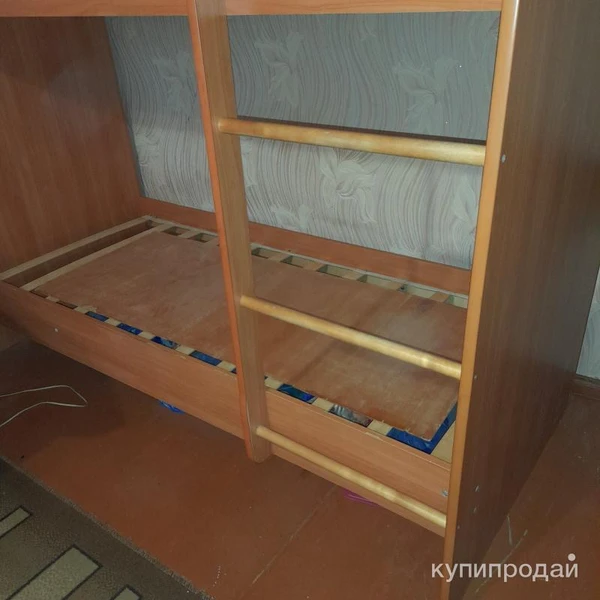 Фото Двухъярусная кровать