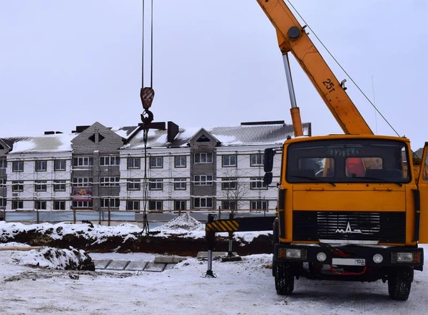 Фото Услуги автокрана Ивановец 25т стрела 21.7 м
