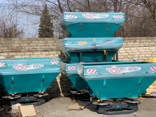 Фото Разбрасыватель минеральных удобрений 800л,1000л,1200л Беларусь D-pol