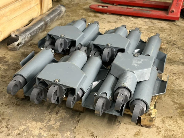 Фото Гидроцилиндр Fuchs hdms 6502147000 6502147100