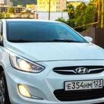 Автопрокат Hyundai Solaris в Сочи