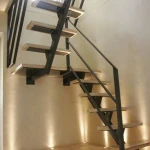 Лестницы из металла на заказ. Лестница на металлокаркасе