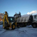 Фото №3 Экскаватор-погрузчик с гидромолотом
