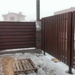 Фото №5 Деревянные заборы на металлическом каркасе