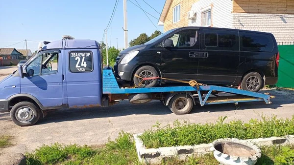 Фото Эвакуатор 24 часа /тех помощь на дороге