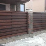 Фото №3 Деревянные заборы на металлическом каркасе