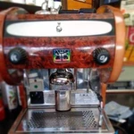 Кофемашина профессиональная (кофе машина)