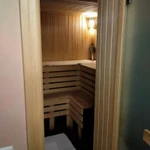 Фото №5 Продаю дом с гаражом, бассейном, сауной, бильярдной