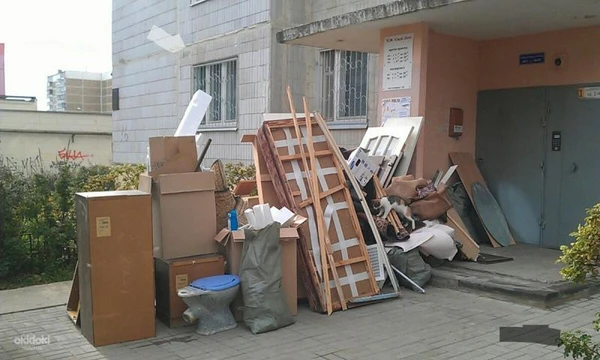 Фото Вывоз мусора. Утилизация старой мебели