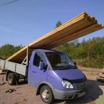 Доставка оконной пирамидой окон и стекла