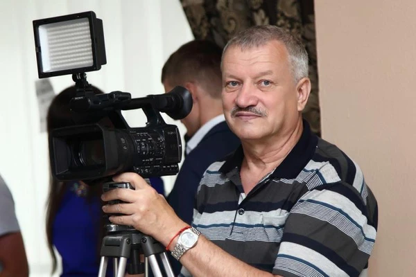 Фото Видеограф, видеосъемка, видеомонтаж на профессиональную камеру (не фотоаппарат)