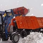 Уборка (вывоз) снега погрузчиком,самосвал