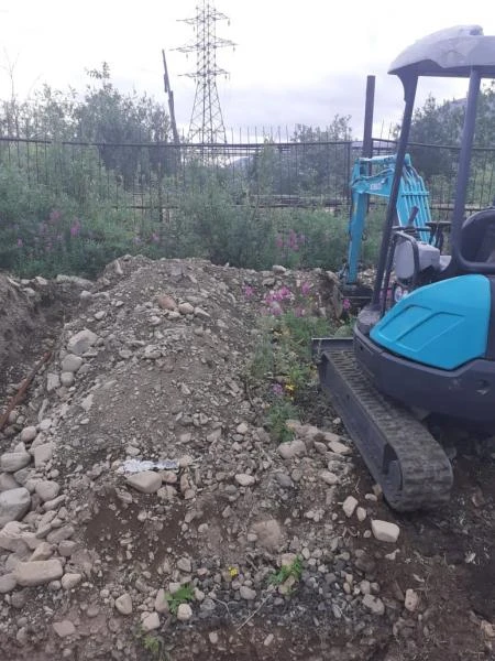 Фото Услуги миниэкскаватора
