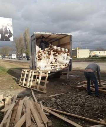 Фото Вывоз мусора Новороссийск. Утилизация мебели