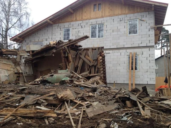 Фото Демонтаж сараев, построек, вывоз мусора