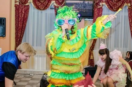 Фото Проведение свадеб, юбилеев, новогодних праздников