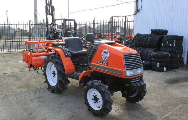 Фото Японский мини трактор Kubota A15D