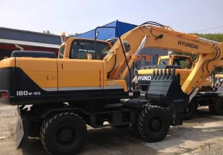 Фото Экскаватор колесный Hyundai R180W-9S (ковш 0,89 куб.м.)