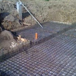 Заливаем бетонные фундаменты и перекрытия