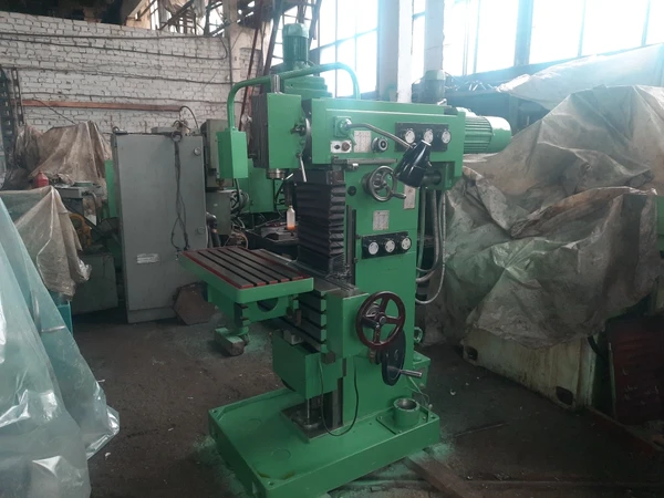 Фото Универсальный фрезерный станок FUS-25