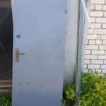 Фото №7 Двери входные с новостроек разных размеров и откры