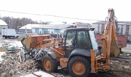 Фото Вывоз и утилизация мусора. Самосвалы, погрузчики