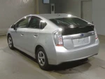 Фото №2 Лифтбек гибрид Toyota Prius PHV кузов ZVW35 модификация G гв 2012