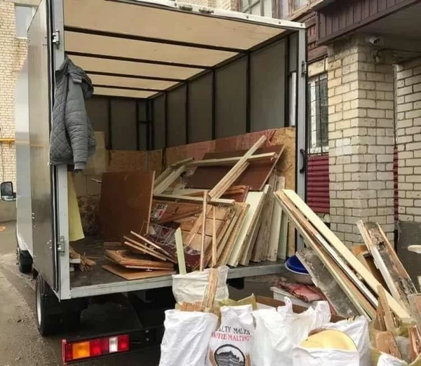Фото Вывоз мусора/Вывоз старой мебели+Грузчики