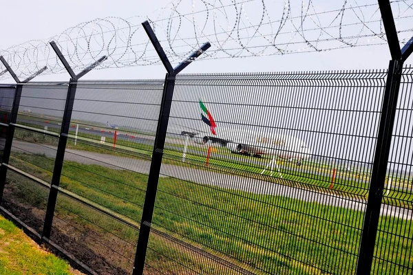 Ограждения для аэропортов и аэродромов