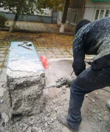 Фото Демонтаж перегородок и стен