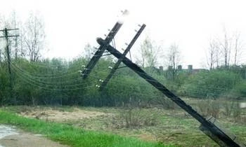 Фото Замена деревянных столбов лэп в снт и днт