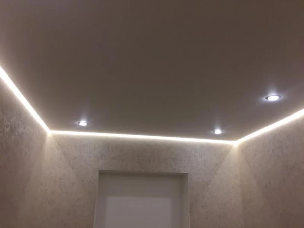 Фото Натяжные потолки Gloss