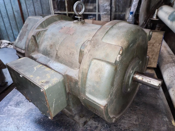 Фото Электромашинный усилитель ЭМУ-100 (8,5 кВт 230 В)