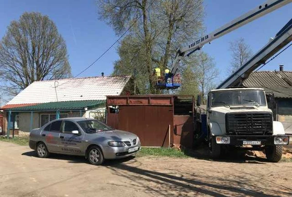 Фото Спил деревьев Аренда автовышки