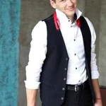 Ведущий с диджеем