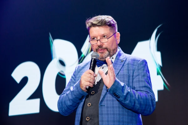 Фото Ведущий-тамада свадьбы юбилеи корпоративы конференции