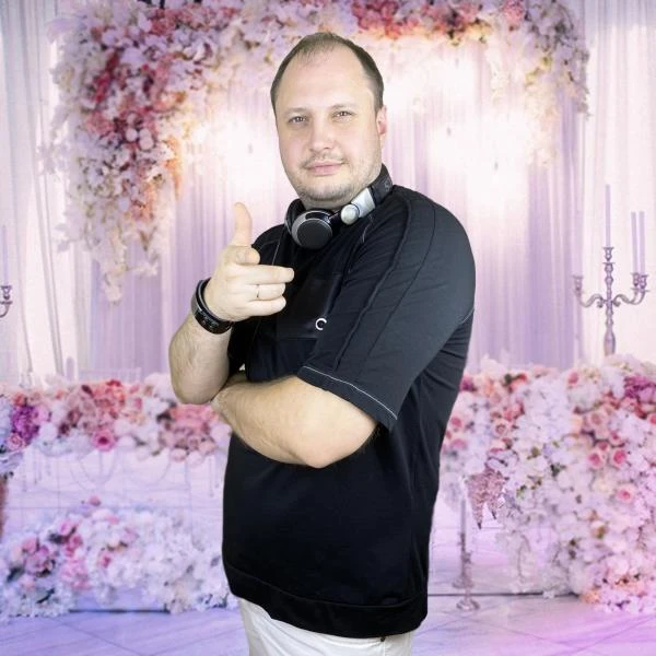 Фото  Dj Диджей на праздник, юбилей, выпускной, свадьбу 