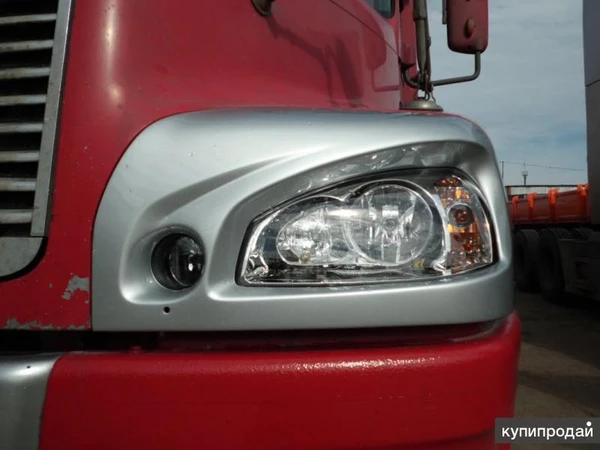 Фото Фара Freightliner Century Фредлайнер центури