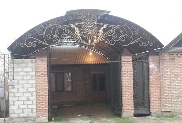 Фото Навесы из поликарбоната