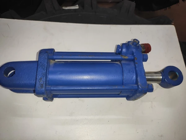 Гидроцилиндр задней навески Т-25 Ц-75 30х110-3.42